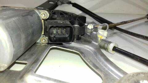 Foto 3ª: Elevalunas Eléctrico Delantero Derecho Mercedes Clase S 220 500 220.075) BERLINA 306CV 225KW [M113960] (1999)