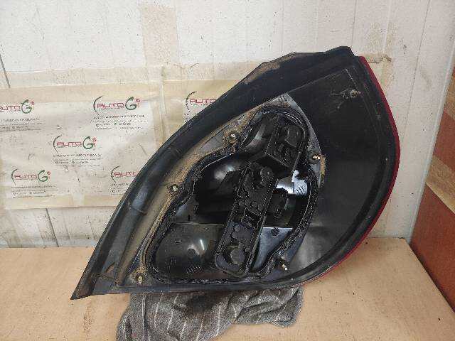 Foto 2ª: Piloto Trasero Izquierdo Nissan Almera 1.8 G [QG18] (2000)