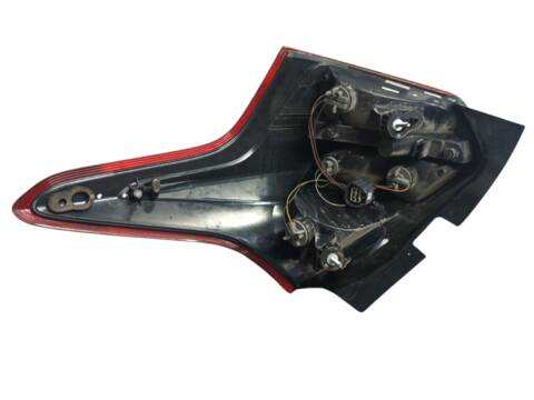 Foto 3ª: Piloto Trasero Izquierdo Ford Focus 1.0 ECOBOOST (2010)