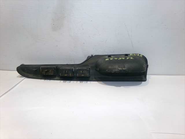 Foto 3ª: Botonera Elevalunas Seat Cordoba 1.9 SDI 1999-2002 [AGP] (2000)