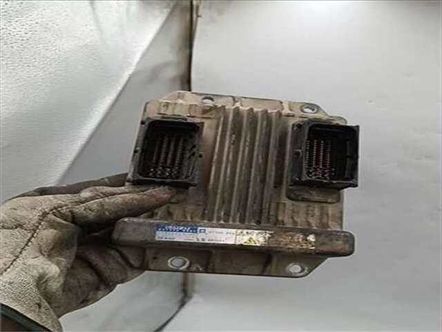 Foto 3ª: Centralita Motor ECU Opel Meriva 1.7 ESSENTIA [1.7 LTR. - 74 KW 16V CDTI] [Z 17 DTH / LPZ]