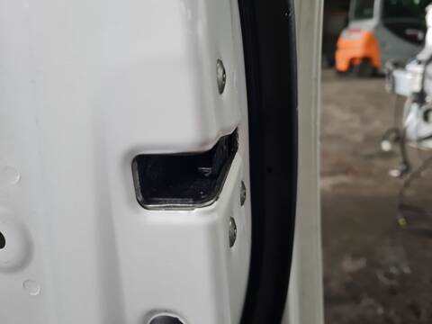 Cerradura Puerta Delantera Derecha Kia Rio DRIVE 84CV 62KW