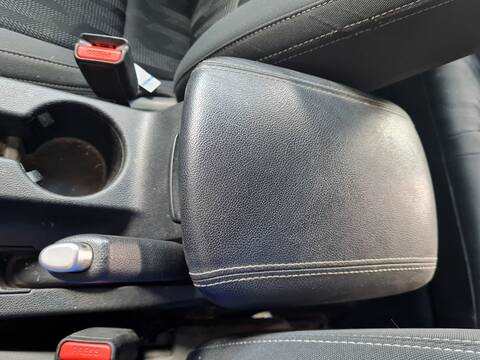 Consola Central Kia Sportage BUSINESS 2WD 116CV 85KW