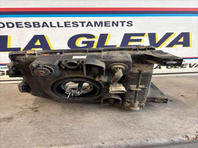 Foto 2ª: Faro Izquierdo Mitsubishi Montero 2.8 TD125CV 0CV [4M40] (1999)