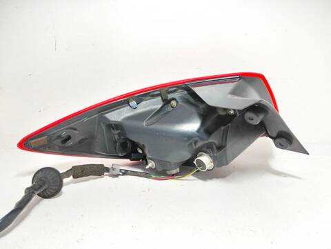 Foto 3ª: Piloto Trasero Derecho Mazda 2 1 DIESEL CAT BERLINA 105CV (2014)
