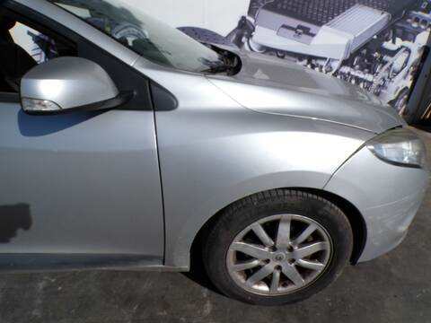 Aleta Delantera Derecha Renault Megane K4M858 III COUPE