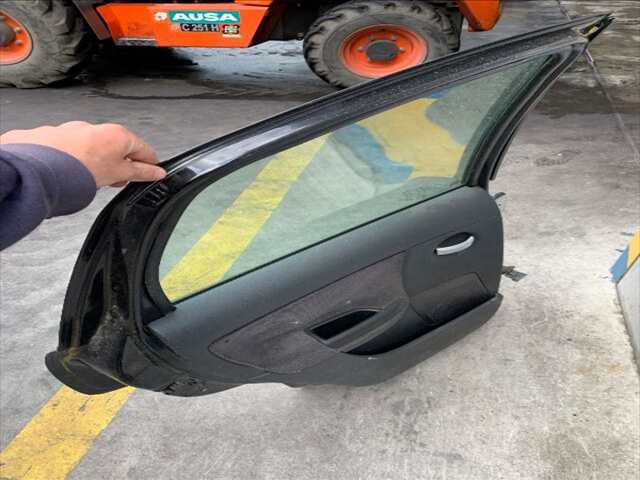 Foto 2ª: Puerta Trasera Izquierda Citroen C3 1.6 16V 110CV [NFU] (2007)