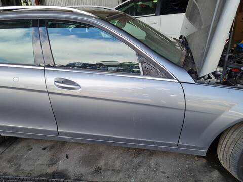 Foto 1ª: Puerta Delantera Derecha Mercedes Clase C 160 C 220 T CDI 4-MATIC 204.284) 170CV 125KW FAMILIAR [OM651911] (2014)