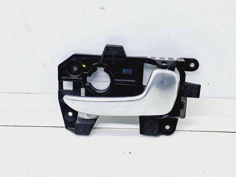 Maneta Interior Delantera Derecha Kia Carens BASIC 116CV 85KW