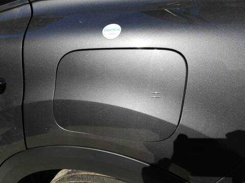 Foto 1ª: Tapa Exterior Combustible Citroen C4 HN05 (2024)