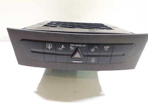 Foto 2ª: Mando Multifuncion Mercedes Clase C 160 320 - 350 CDI GRAND EDITION 219.322) 224CV 165KW [OM642920] (2006)