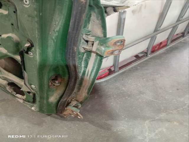 Foto 4ª: Puerta Delantera Izquierda Mitsubishi Pajero 2.6 G L042 CABRIO [4G54] (1984)