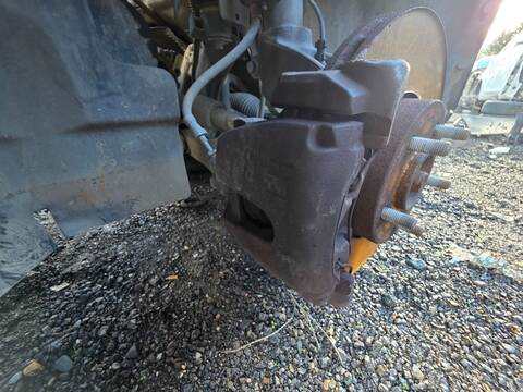 Pinza Freno Delantera Izquierdo Ford Focus AMBIENTE 105CV 77KW