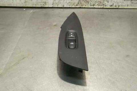 Botonera Elevalunas Nissan Qashqai ACENTA 116CV 85KW