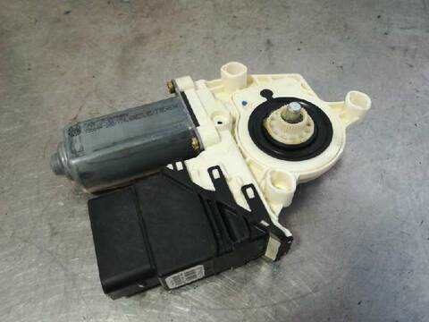 Foto 2ª: Elevalunas Eléctrico Trasero Izquierdo Volkswagen Touran ADVANCE 140CV 103KW (2003)