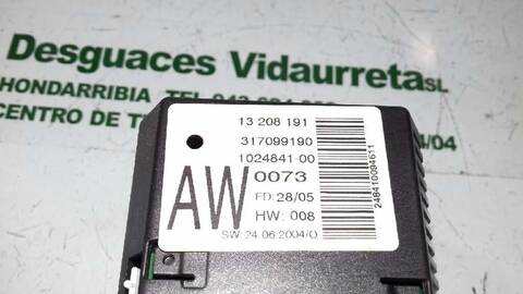 Foto 3ª: Pantalla Multifuncion Opel Tigra COSMO 69CV 51KW [Z13DT] (2006)