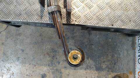 Foto 3ª: Bieleta Suspension Derecha Iveco Daily 35 - C 17 CAJA ABIERTA 166CV 122KW [F1CE0481B*A] (2006)