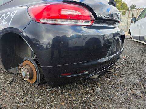 Foto 3ª: Paragolpes Trasero Volkswagen Scirocco 2.0 TDI 103KW) LIM. EDITION 140CV (2011)