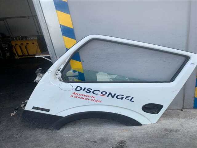 Puerta Delantera Izquierda Nissan Cabstar 2.5 TDI
