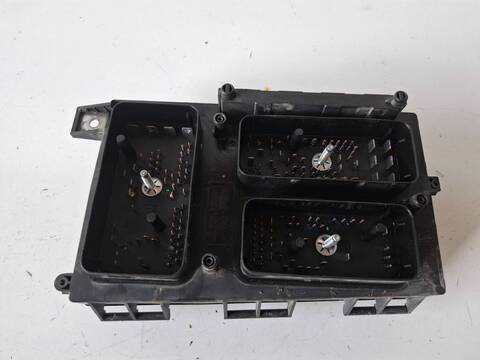 Foto 2ª: Caja Reles Fusibles Opel Zafira COSMO 1.9 CDTI 120CV (2005)