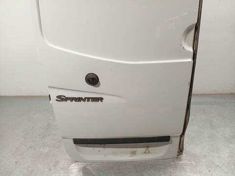 Foto 2ª: Puerta Trasera Izquierda Mercedes Sprinter 216 CDI 906.611 906.613) 163CV 120KW FURGONETA [651955] (2012)