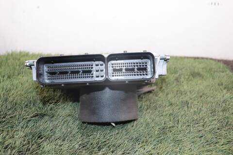 Foto 2ª: Centralita Motor ECU Skoda Rapid AMBITION 90CV 66KW (2015)
