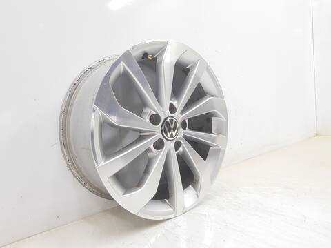 Foto 3ª: LLanta Aleacion Volkswagen T-Roc ADVANCE 5P (2017)