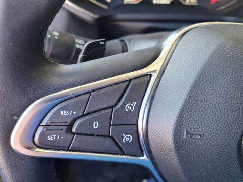 Foto 4ª: Volante Renault Captur TECHNO 140CV 103KW [H5H490] (2022)