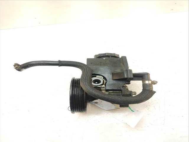 Foto 1ª: Bomba de Direccion Mercedes Clase C 160 C 180 203.735) (2001)