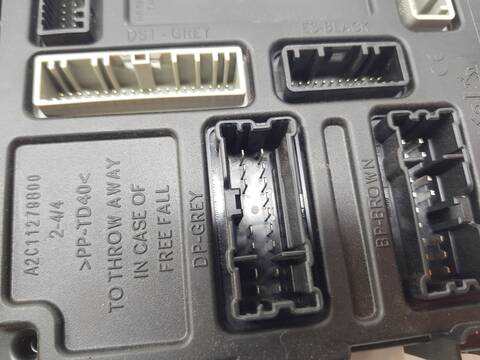 Foto 2ª: Centralita Motor ECU Renault Arkana TECHNO