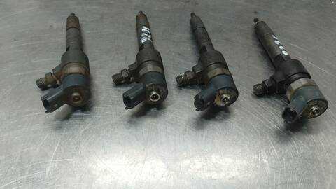 Foto 2ª: Inyectores Opel Astra COSMO 120CV 88KW [Z19DT] (2007)