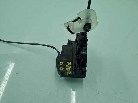 Foto 1ª: Cerradura Puerta Delantera Derecha Nissan Qashqai ACENTA 150CV 110KW [M9R] (2010)