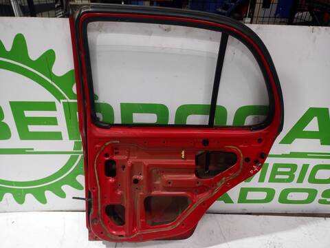 Foto 2ª: Puerta Trasera Derecha Nissan Micra BASICO 54CV 40KW [CG10DE] (1997)