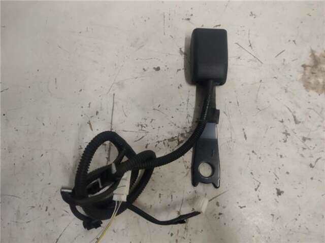 Cinturón Delantero Derecho Toyota Yaris 1.5 ACTIVE [1.5 LTR. - 82 KW 16V CAT]