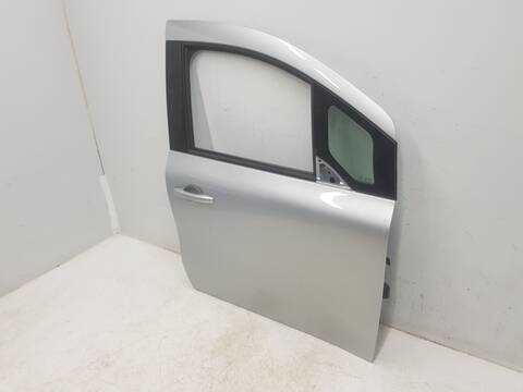 Foto 3ª: Puerta Delantera Derecha Mercedes Clase T 160 180 D STANDARD 420.833)