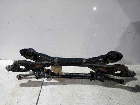 Foto 3ª: Puente Trasero Ford Focus TREND BERLINA 101CV 74KW [HWDA] (2006)