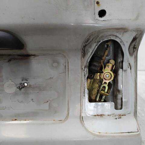Foto 2ª: Puerta Trasera Izquierda Nissan Kubistar 1.5 DCI (2003)