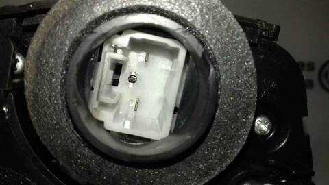 Foto 3ª: Cerradura Puerta Trasera Izquierda Toyota Prius 1.5 CAT 112CV 82KW [1NZFXE] (2004)