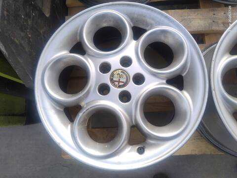 Foto 2ª: Juego LLantas Alfa Romeo 156 VERSION INDEFINIDA (2003)