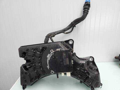 Foto 4ª: Deposito AdBlue Renault Clio EQUILIBRE 100CV 74KW [K9K876] (2023)