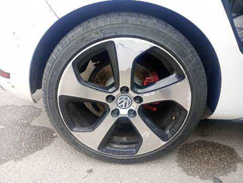 Juego LLantas Volkswagen Golf 2.0 GTI 210CV 155KW