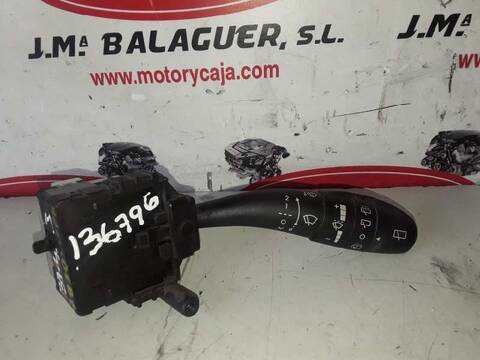 Foto 1ª: Mando Multifuncion Hyundai i30 COMFORT 1.4 CAT 109CV (2011)