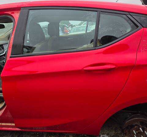 Puerta Trasera Izquierda Opel Astra B10XFL BERLINA