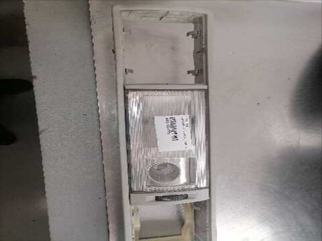 Foto 1ª: Luz Interior Volkswagen Transporter D 85CV 63KW T5 7E)