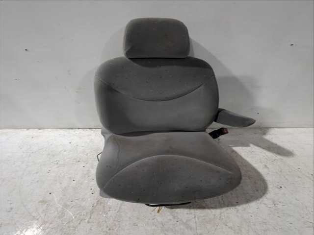 Foto 2ª: Asiento Delantero Derecho Citroen C3 1.4 I 73CV 54KW [KFV (TU3A),KFV (TU3JP)] (2004)