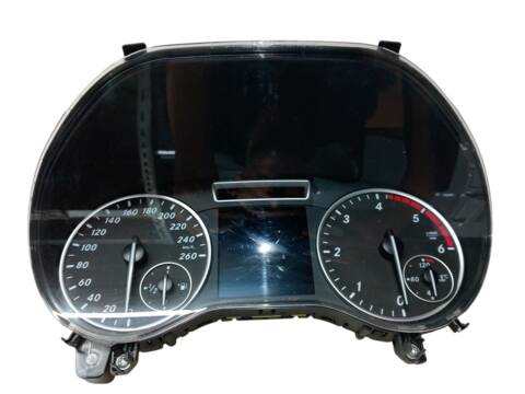 Foto 2ª: Cuadro de Instrumentos Mercedes Clase B 150 B 180 CDI 246.200) (2011)