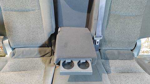 Foto 3ª: Asientos Traseros Toyota Land Cruiser 3.0 D-4D GX 163CV 120KW [1KDFTV] (2004)