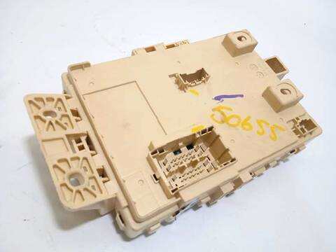 Foto 3ª: Caja Reles Fusibles Hyundai i30 1.0 TGDI CAT 120CV 88KW [G3LF] (2021)