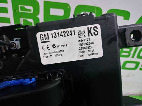Foto 2ª: Caja Reles Fusibles Opel Corsa 1.3 16V CDTI 75CV 55KW [Z13DTJ] (2007)