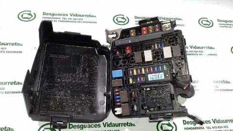 Caja Reles Fusibles Hyundai i30 TREND 99CV 73KW